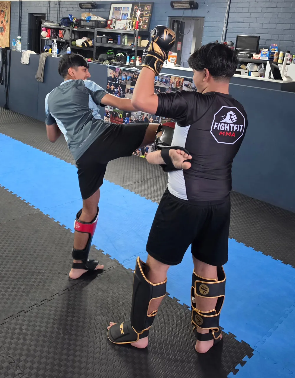 FightFit MMA kick pad drill
